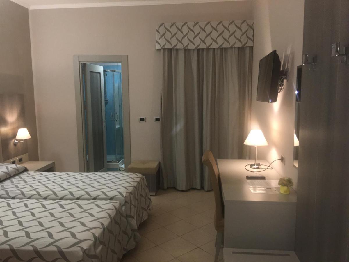 Hotel Niagara كاتانزارو المظهر الخارجي الصورة
