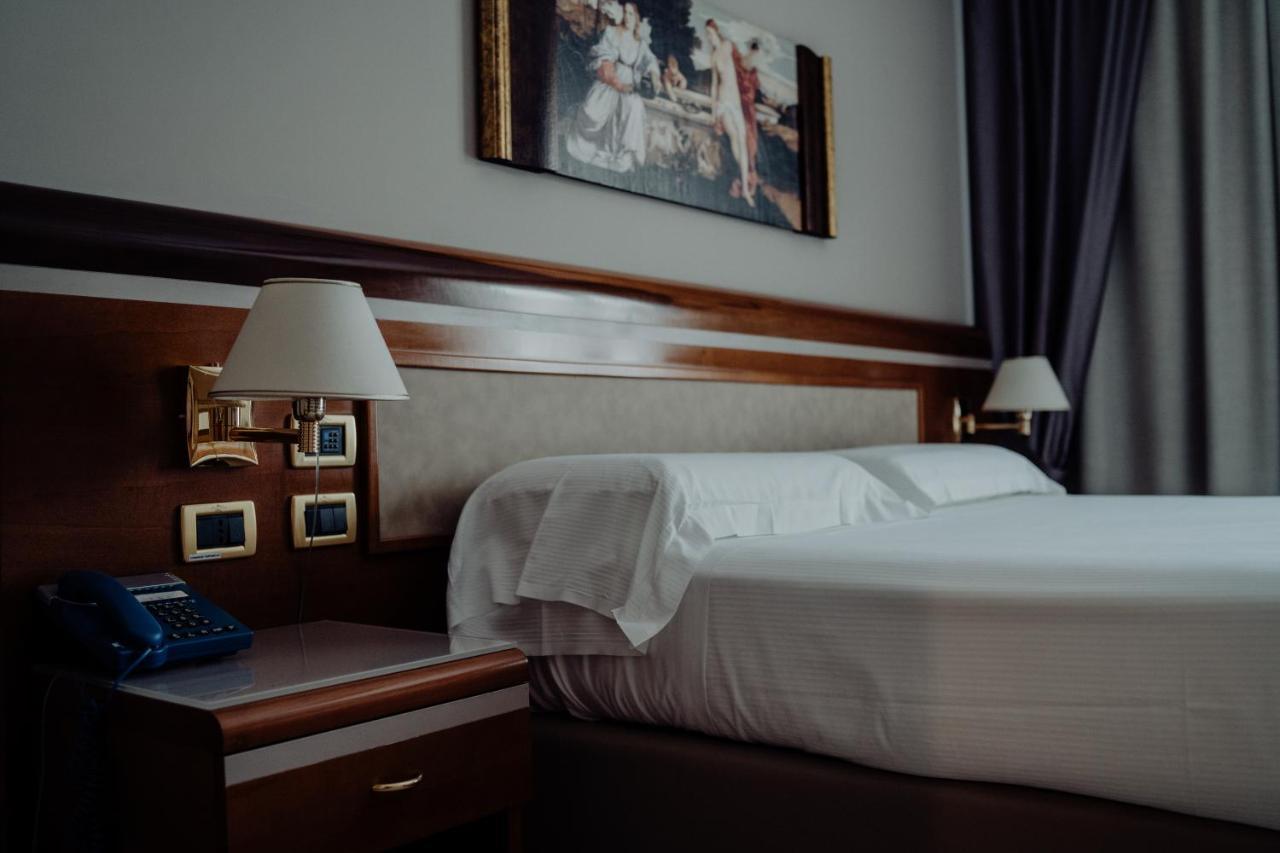 Hotel Niagara كاتانزارو المظهر الخارجي الصورة
