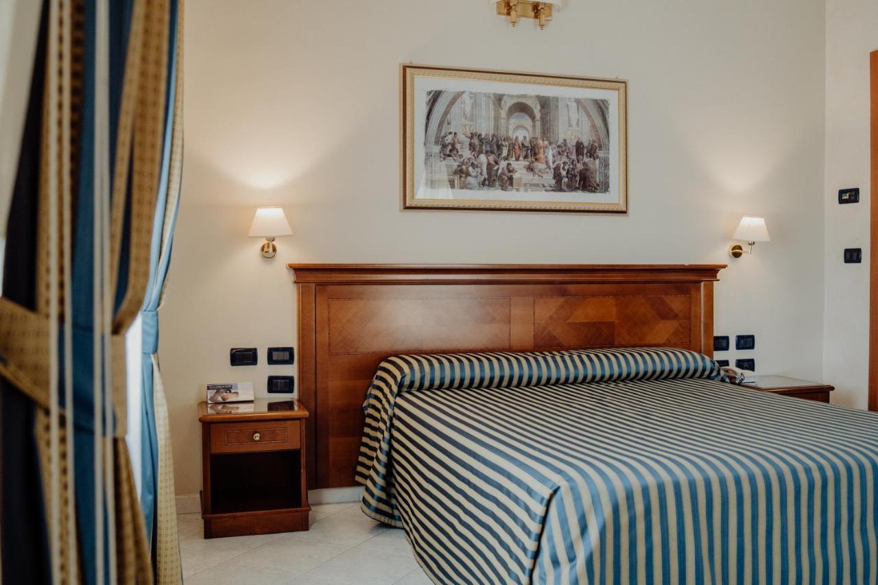 Hotel Niagara كاتانزارو المظهر الخارجي الصورة